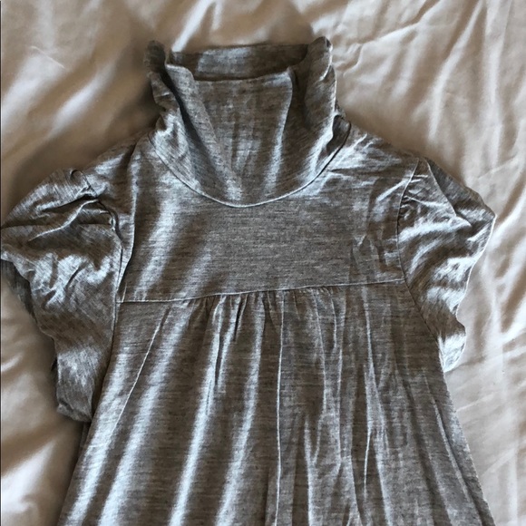 Grey Poofy sleeves Turtle neck top - Picture 2 of 4